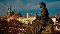 Prague Castle And Castle Grounds Walking Tour in french