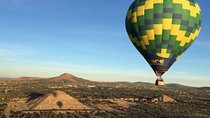 Full-Day Teotihuacan Hot Air Balloon Tour from Mexico City Including Transport