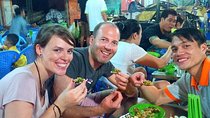 Small-group Street Food Lover by Motorbike (04 hours)