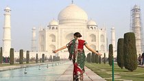 Same Day Taj Mahal Tour from Delhi in Traditional Indian Attire