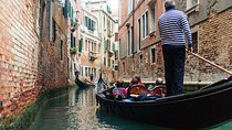 Welcome to Venice Group Tour St. Mark's Basilica & Gondola Ride