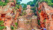 Private Day Tour: Chengdu Panda and Leshan Buddha