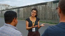 Cold War and Berlin Wall Tour in Italian