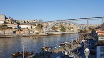 Half-day small group tour of Porto city with wine tasting