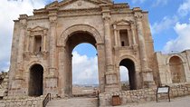 Private Amman, Jerash, and Dead Sea Full-Day Transfers from Amman
