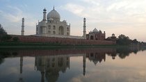 Private Day Tour to Taj Mahal from Delhi