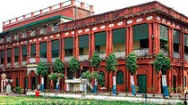 Day tour in Kolkata about Netaji, Rabindranath Tagore and a wealthy merchant