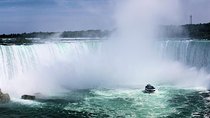 Private Niagara Falls-Niagara-on-the-Lake Day Trip and Winery Tour from Toronto
