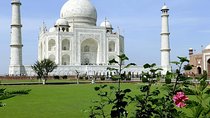 Gatiman Express Train Tour To Taj Mahal From Delhi