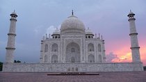 Amazing Taj Mahal Sunrise Tour From Delhi