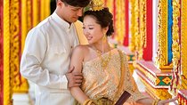 Wedding Shooting with Traditional Thai Dress by Professional photographer