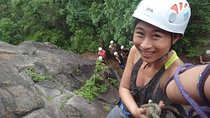 Half day rock climbing and rappelling experience just in Taipei city, Taiwan