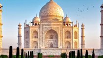 Private Taj Mahal Day Tour by Train from Delhi