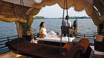 Backwaters by Houseboat & Fort Kochi Tour from Cochin