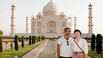 Private Taj Mahal and Agra Full-Day Tour from Jaipur