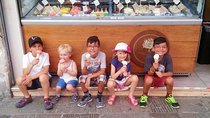 Illuminated Venice Tour for Kids & Families with Gelato & Sfogliatina Biscuit