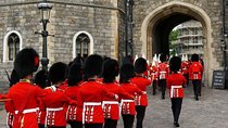 Windsor Castle Tour from London with Transportation & Audio Guide