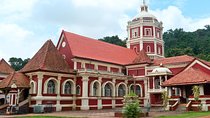 Private Cultural Tour: Ancestral Goa, Shantadurga Temple and Spice Village Including Lunch