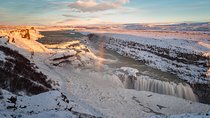 From Reykjavík: Golden Circle and Northern Lights Combo Tour