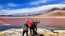 Private Day Trip to Laguna Colorada from Uyuni with Bilingüal Guide