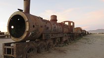Private visit to the train cemetery from Uyuni