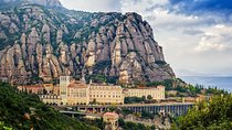 Private Tour: Montserrat and Cava Visit with Pick up