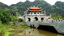 Tour Hoa Lu and Tam Coc- small group tour
