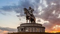 1 Day Coach Tour of Genghis Khan Statue Complex and Terelj National Park Including Lunch