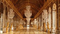 Palace of Versailles Skip-the-Line Guided Tour by Bus from Paris