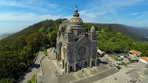 Private Tour: Viana do Castelo, Ponte de Lima and Braga from Porto