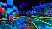 Neonis - 3D Blacklight Minigolf