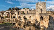 Medieval Villages & La Garrotxa Volcanic Zone Hiking. Small Group Tour