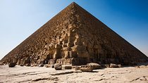 Private Full-Day Trip to Giza Pyramids, Sphinx & Egyptian Museum