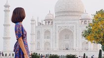 Private Taj Mahal Agra fort Day Trip from Delhi By Car 