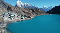 Everest Base Camp With Chola Pass via Gokyo Lakes