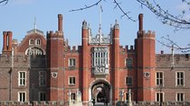 Hampton Court Palace Private Tour - Secrets of Henry VIII
