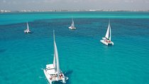 Catamaran to Mujeres Island with Open Bar on Board from Cancun