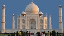 Taj Mahal Agra Overnight Tour from Delhi by Car