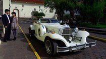 Cusco Romantic Escape: 2 hours Vintage Excalibur Car Tour in Cusco