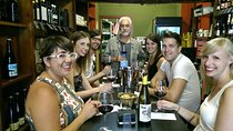 Private premium wine tasting with snacks in Valencia's old town