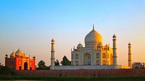 Day Trip to Agra, Taj Mahal & Fatehpur Sikri from Delhi