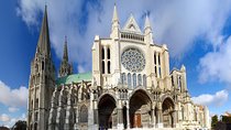 Chartres Cathedral 5 Hours Tour from Paris with Private Transport