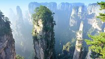Zhangjiajie Private 4-Day Tour: Tianzi And Yuanjiajie Mountains