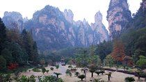 Private Day Tour to Zhangjiajie Fairy Stream by Cycling