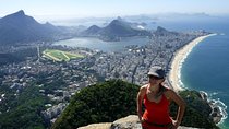 Experience Favela: Two Brothers Hike and Vidigal Tour 