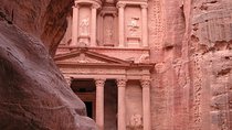 Aqaba Shore Excursion: Private Petra Sightseeing Tour with Lunch
