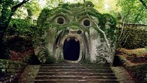 Rome tour off the beat path: Bomarzo Caprarola & Calcata