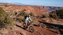 Guided Mountain Biking Tour (Intermediate) in Moab