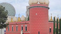 Private 6-Hour tour of Dali Museum in Figueras from Barcelona with Hotel pick up