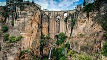 Private Full Day Tour to Ronda from Seville with Hotel pick up and drop off